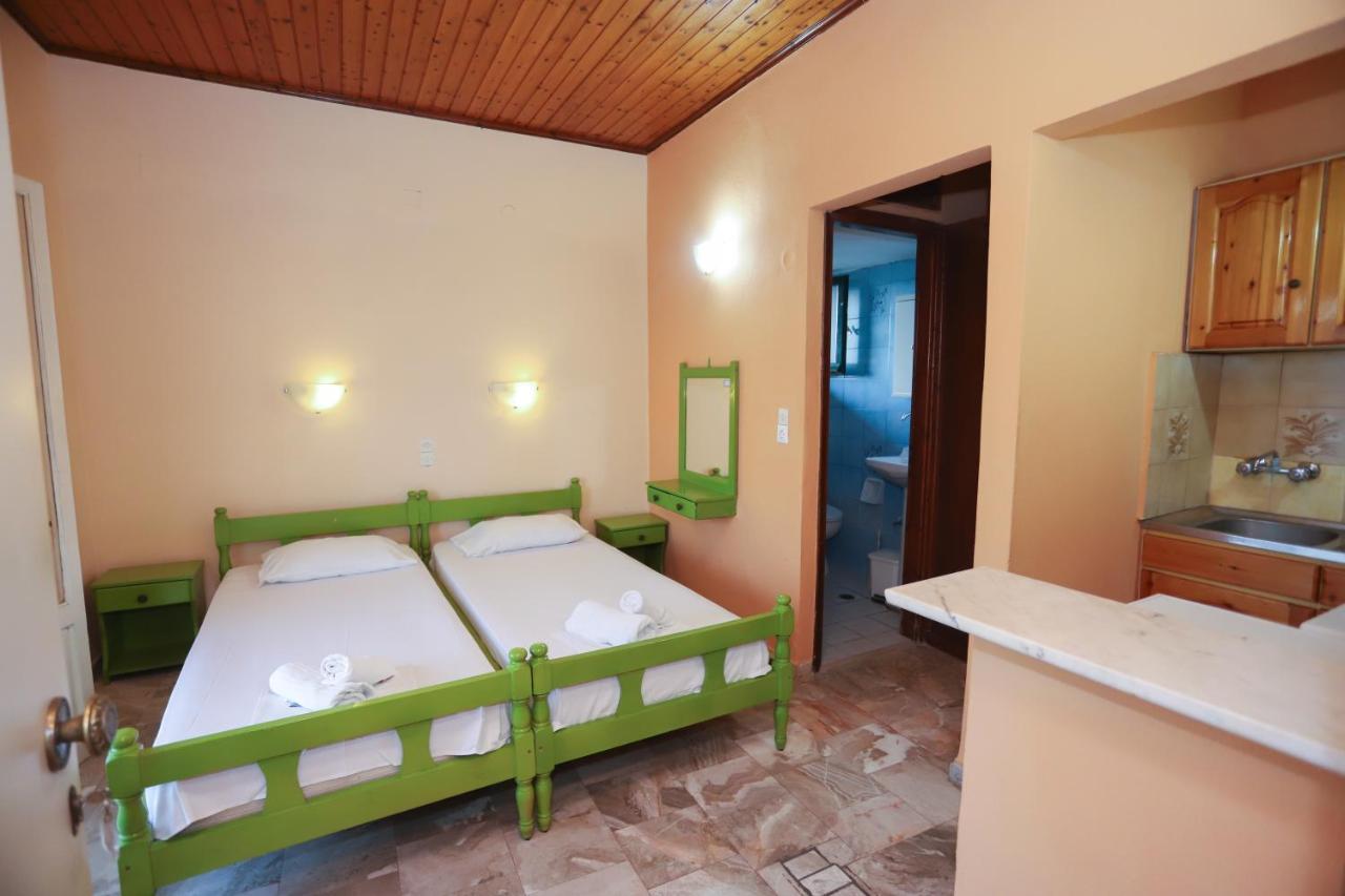 Cosy Budget Rooms To Rent In Ipsos Corfu エクステリア 写真